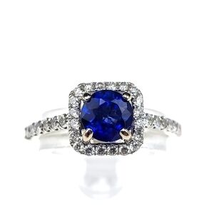 Natural blue sapphire engagement ring